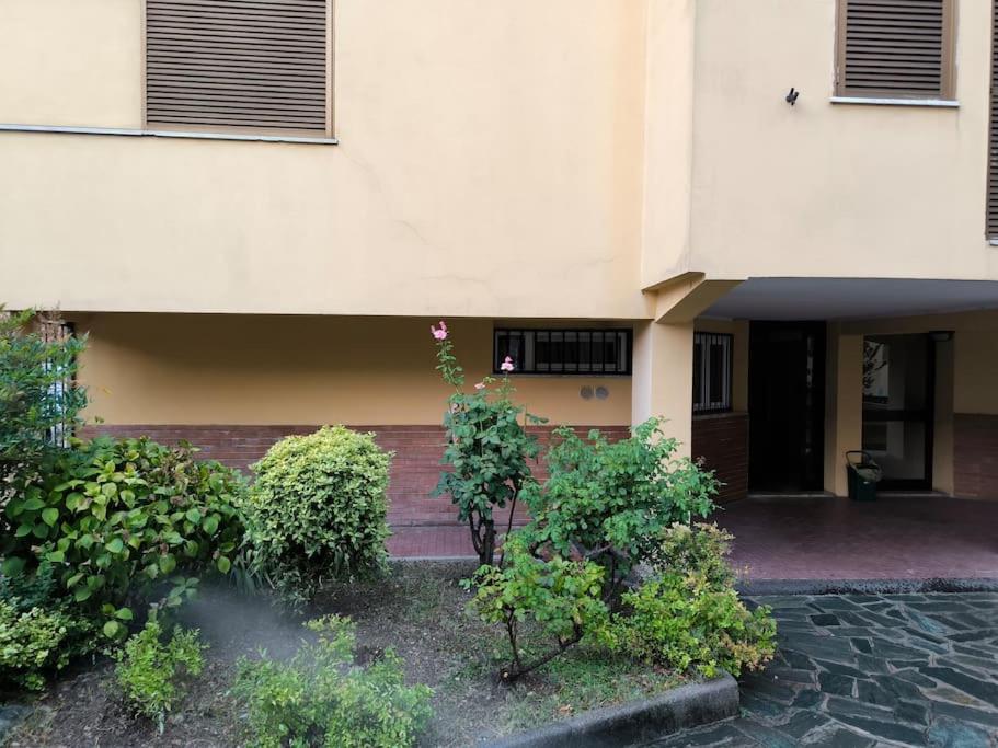 Chez Elisa Zona Sobborghi Monza Brianza , Italia Apartment Bagian luar foto