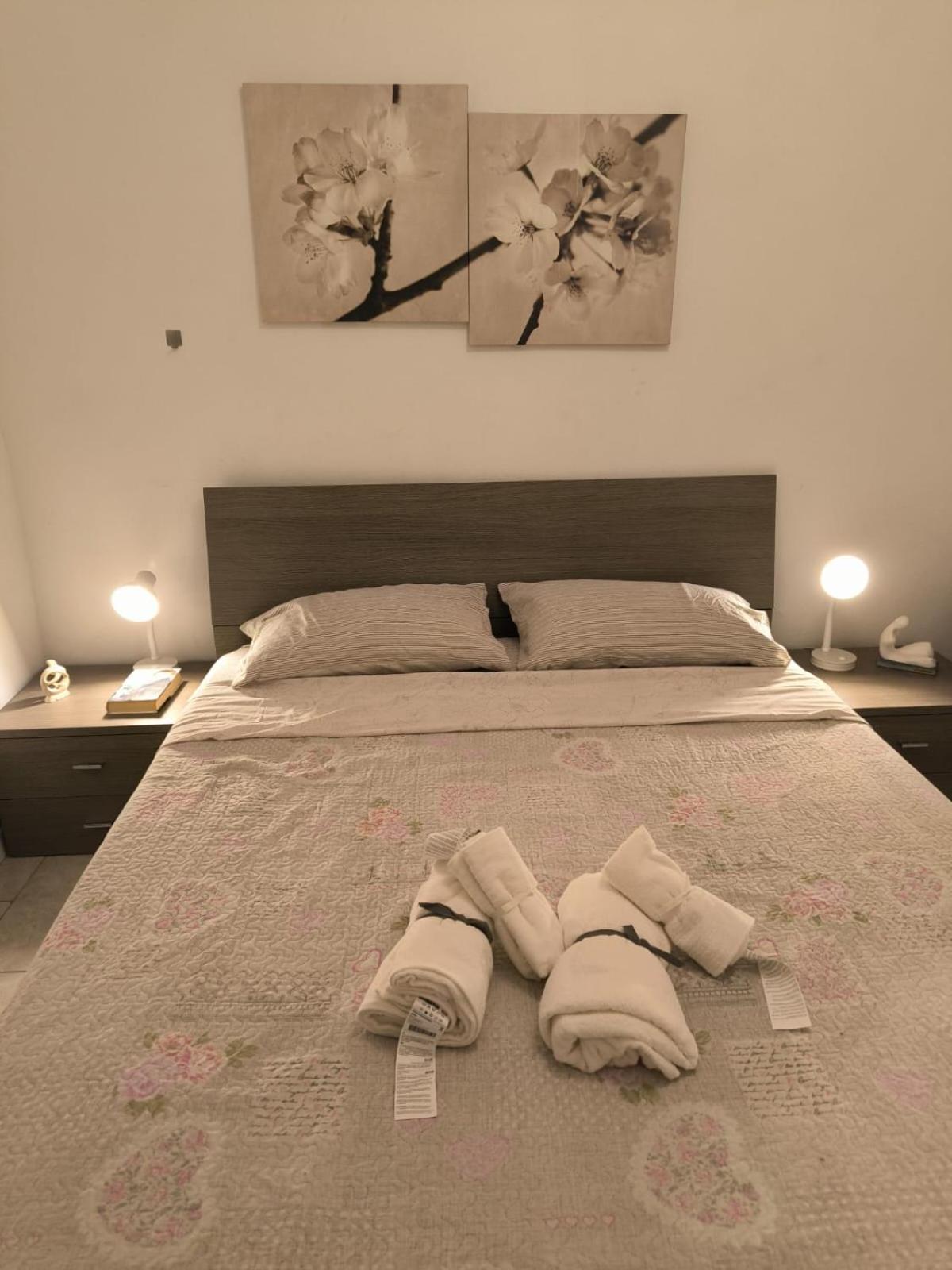 Chez Elisa Zona Sobborghi Monza Brianza , Italia Apartment Bagian luar foto